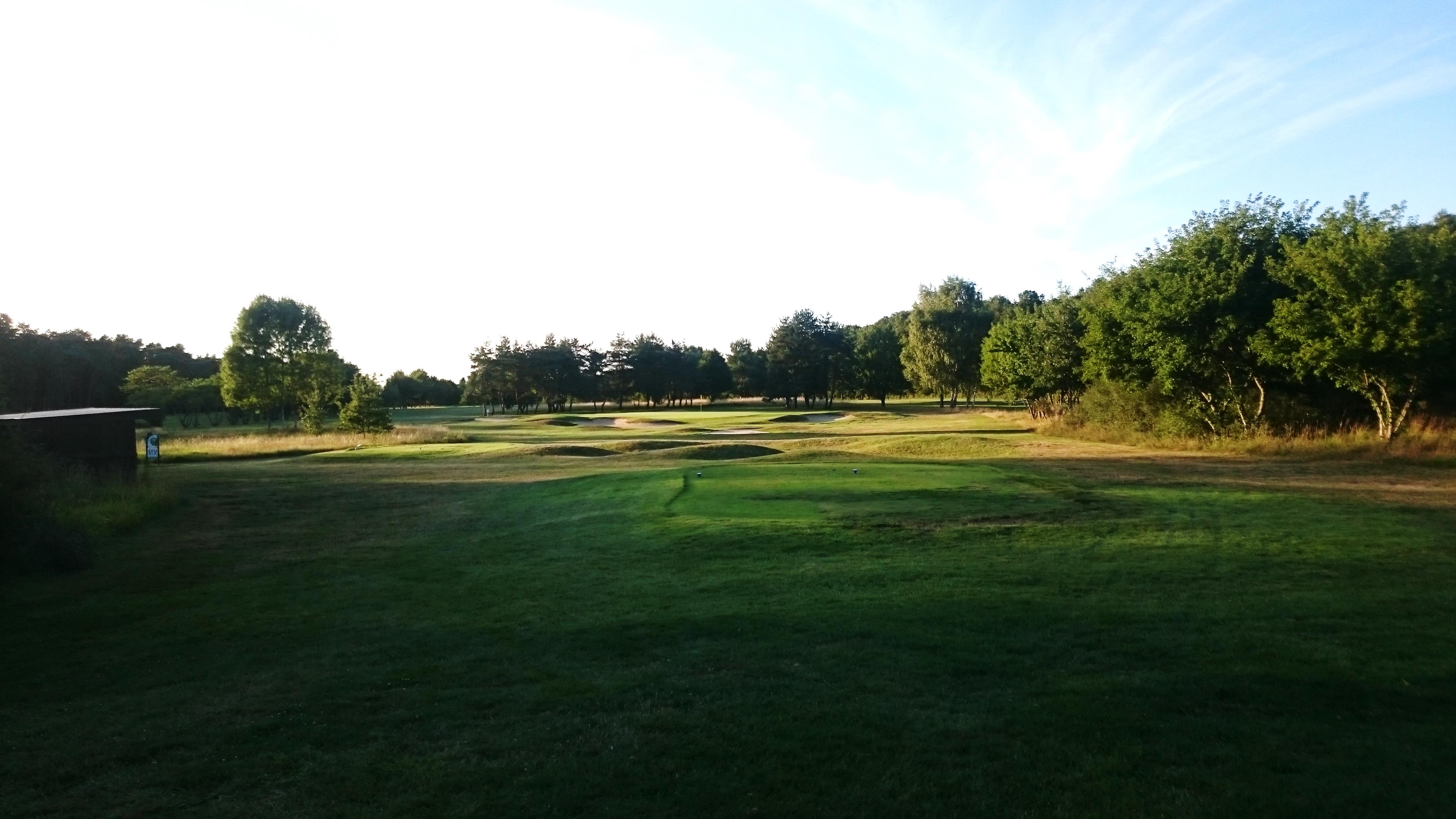 hole number 7 in cheverny golf course play with golf sightseeing tours